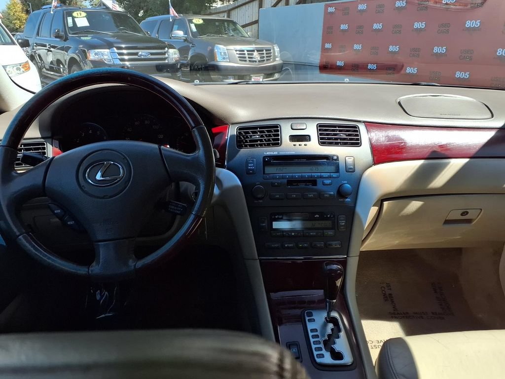 Used 2004 Lexus ES 330 FWD image 19