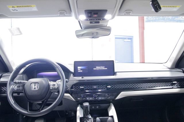 Used 2023 Honda Accord EX-L image 18