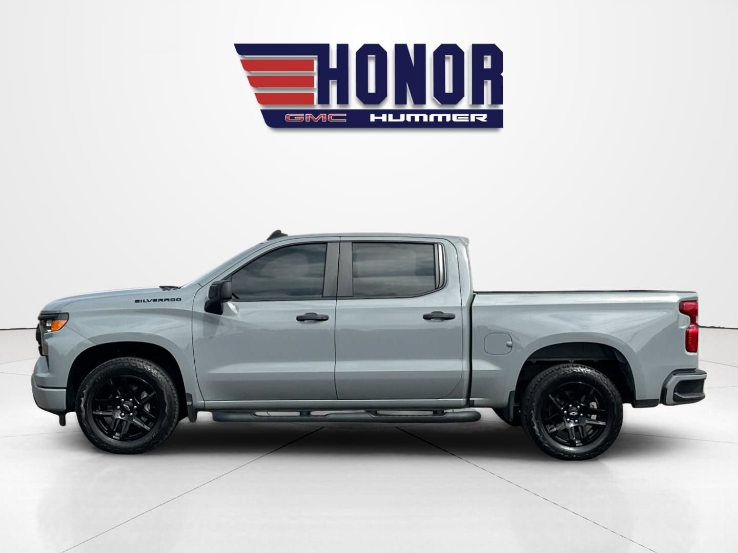 Used 2024 Chevrolet Silverado 1500 Custom w/ Turbomax Blackout Package RWD image 7