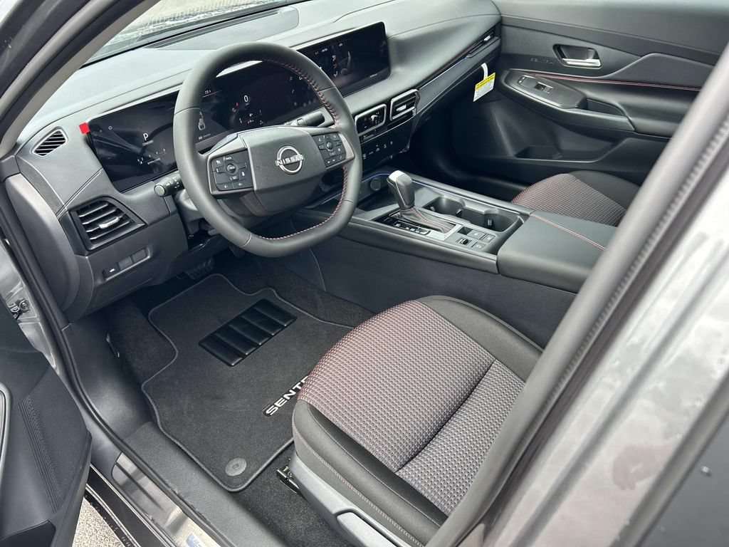New 2026 Nissan Sentra SR w/ Floor Mat Package FWD image 13