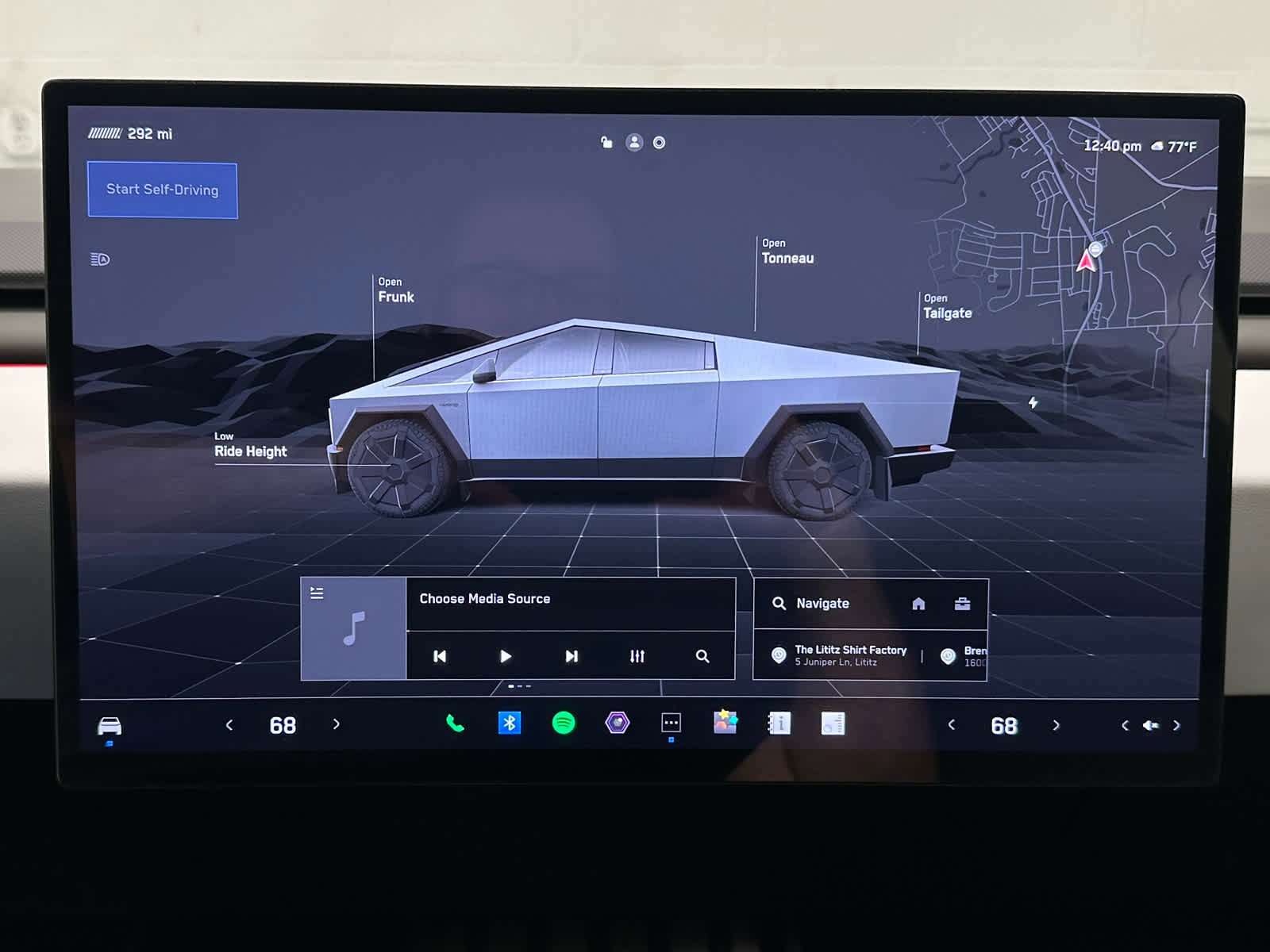 Used 2024 Tesla Cybertruck AWD Crew Cab image 26