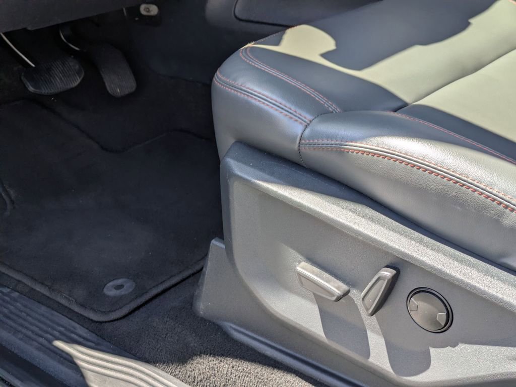 Used 2025 Ford Expedition Active image 14