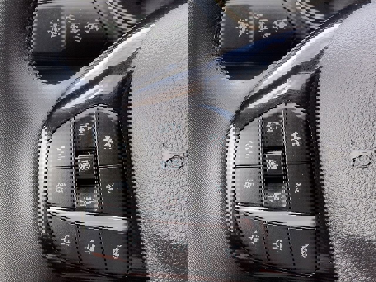 Used 2021 Ford Escape SEL w/ Technology Package image 25