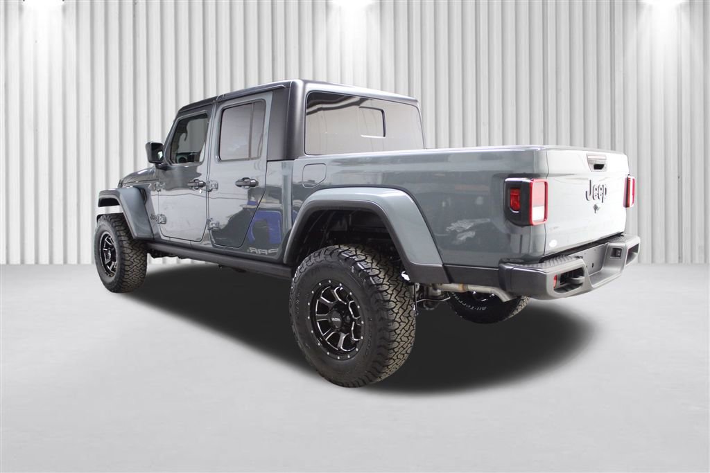 New 2025 Jeep Gladiator Sport image 5