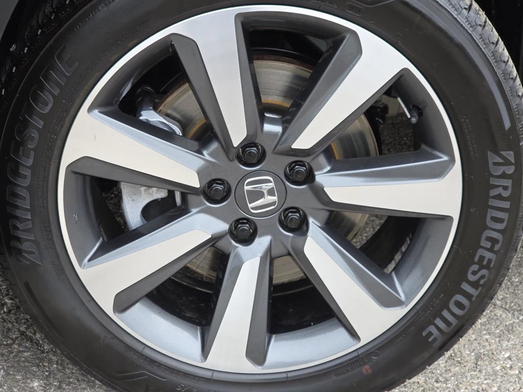 Used 2024 Honda Pilot Elite image 14