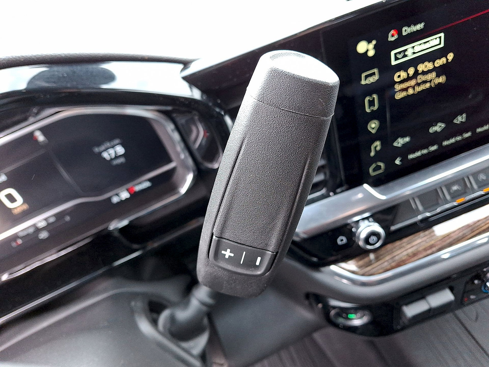 New 2025 GMC Sierra 1500 Elevation AWD/4WD image 15