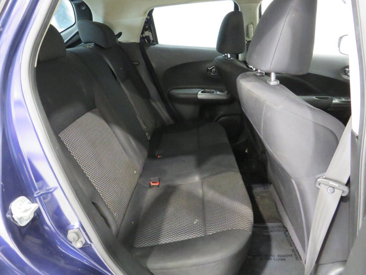 Used 2015 Nissan Juke S image 11