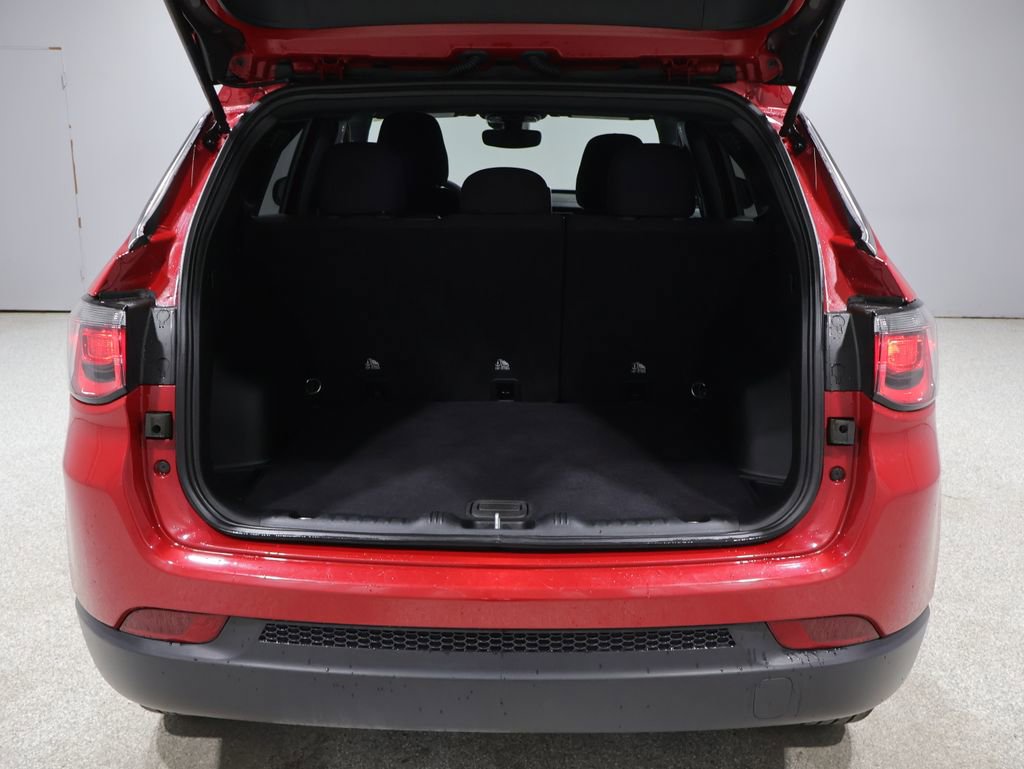 Used 2024 Jeep Compass Sport AWD/4WD image 19