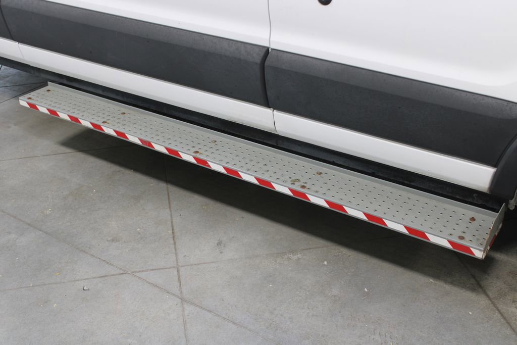Used 2018 Ford Transit 350 XL image 12