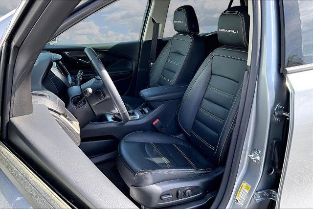 Used 2024 GMC Terrain Denali w/ Denali Premium Package image 21