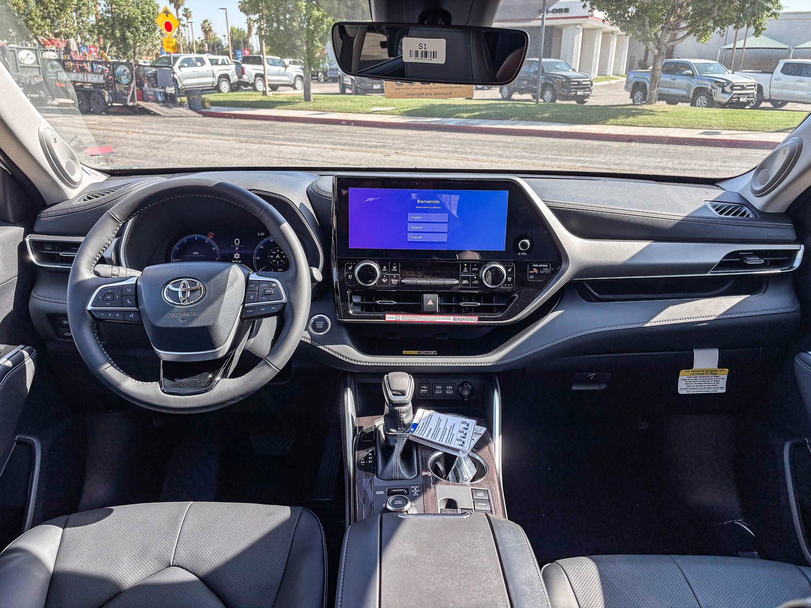New 2026 Toyota Highlander Limited AWD/4WD image 15