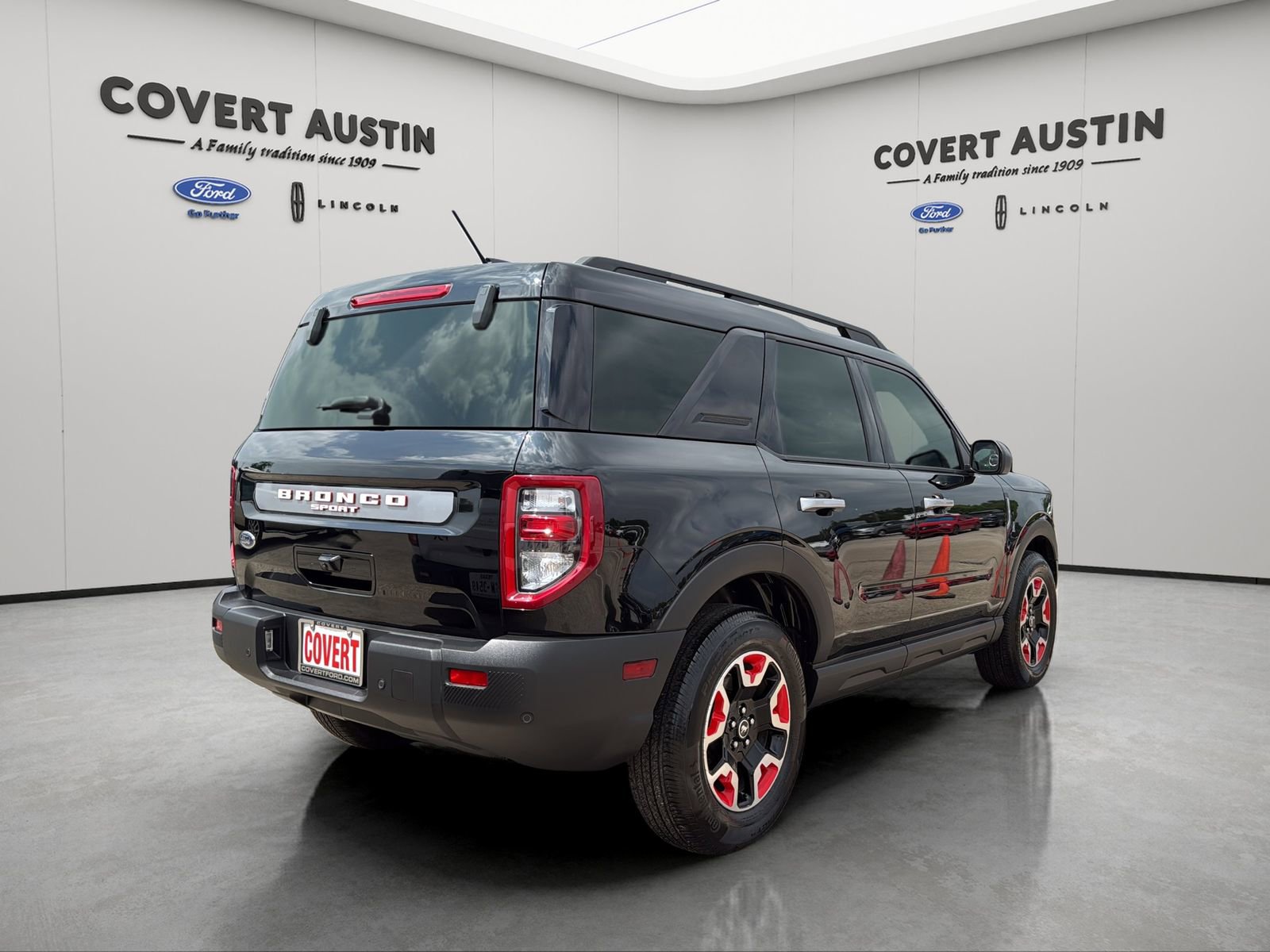 Certified 2025 Ford Bronco Sport Free Wheeling w/ Convenience Package AWD/4WD image 5