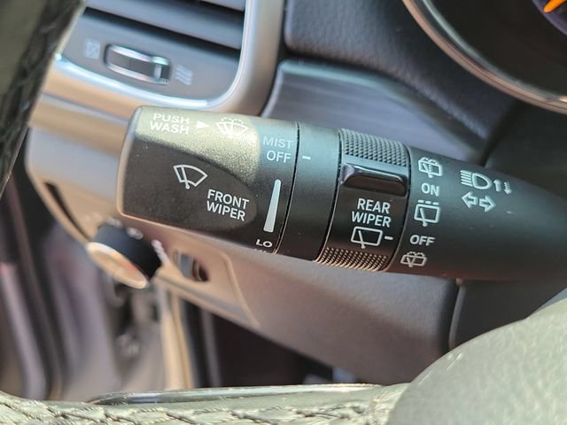 Used 2020 Jeep Grand Cherokee Altitude AWD/4WD image 15