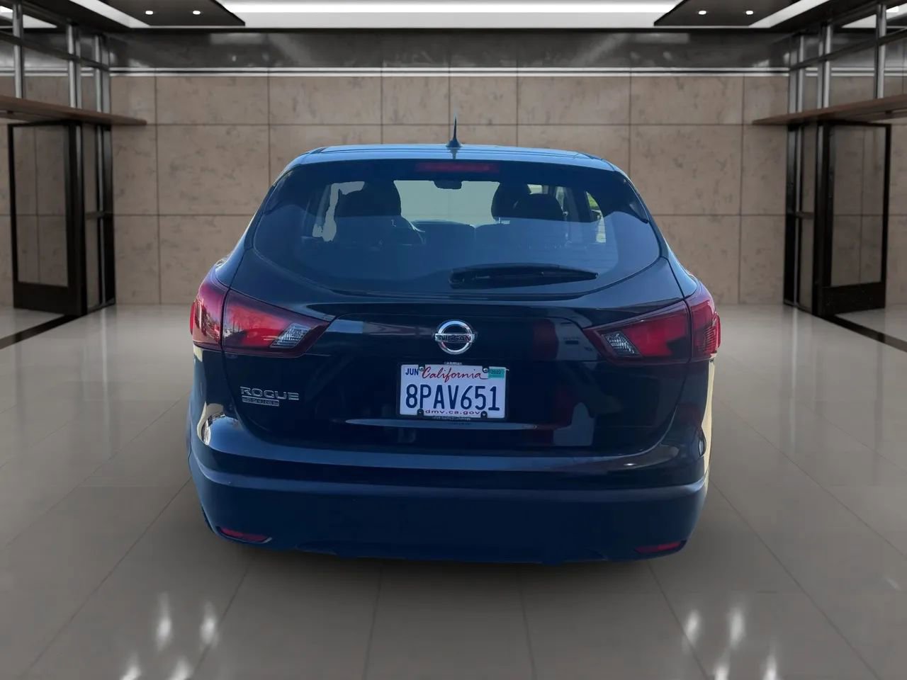 Used 2018 Nissan Rogue Sport S FWD image 5