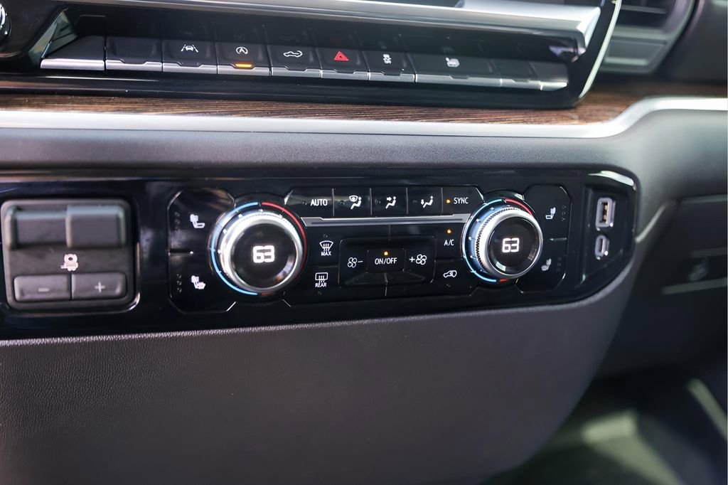 Certified 2026 GMC Sierra 1500 Elevation w/ LPO, Elevation Black Package image 22