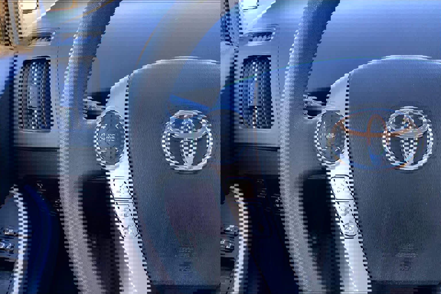 Used 2012 Toyota Prius Two image 21