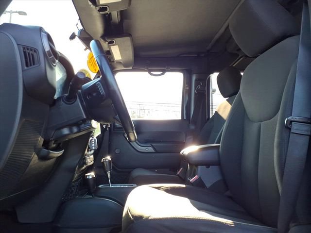 Certified 2018 Jeep Wrangler Unlimited Sport image 29