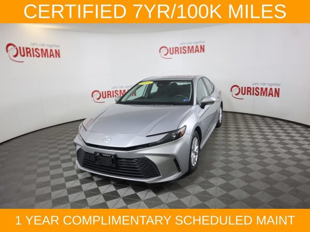 Used 2025 Toyota Camry LE w/ Convenience Package FWD image 2