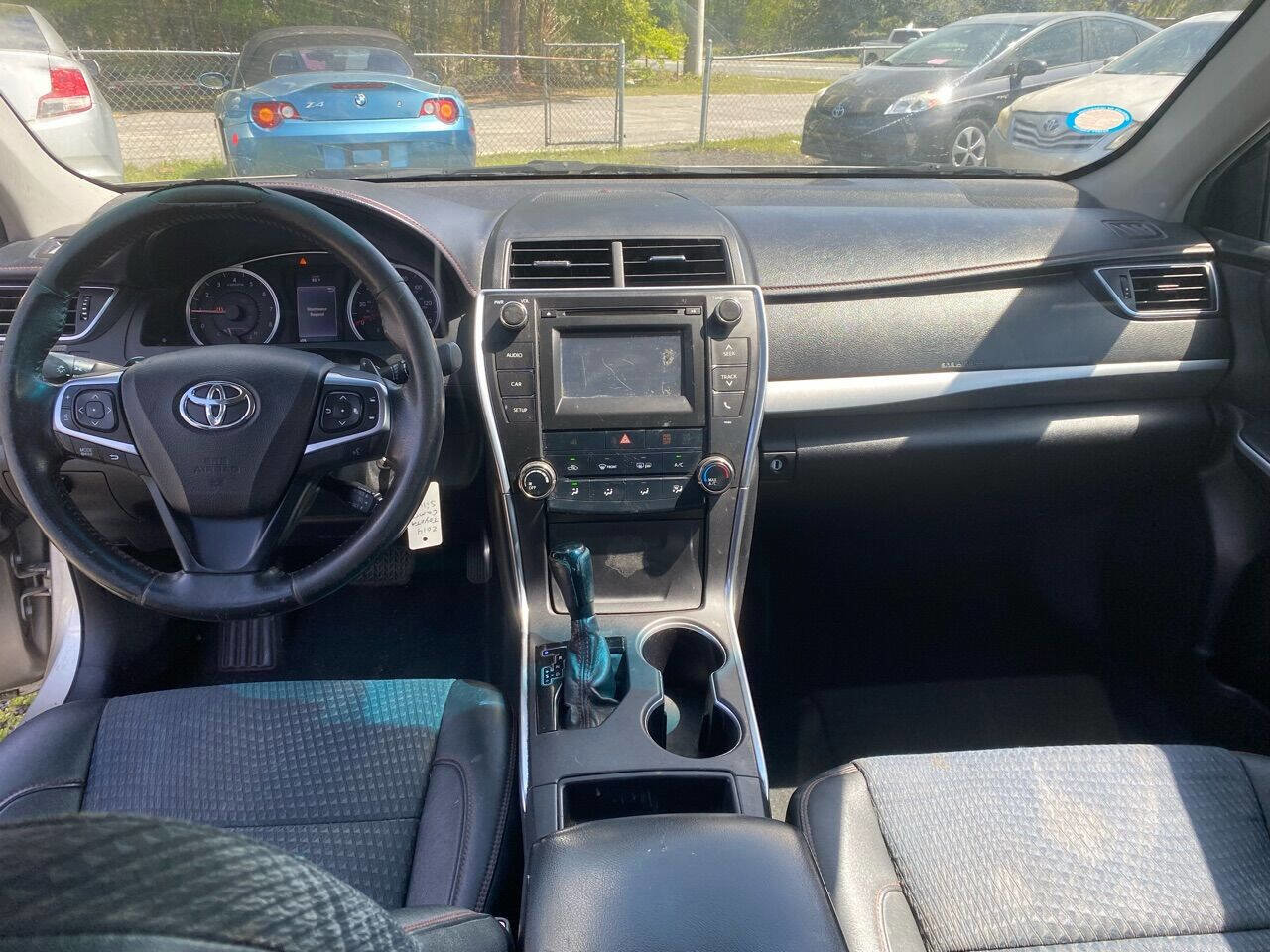 Used 2015 Toyota Camry SE image 13