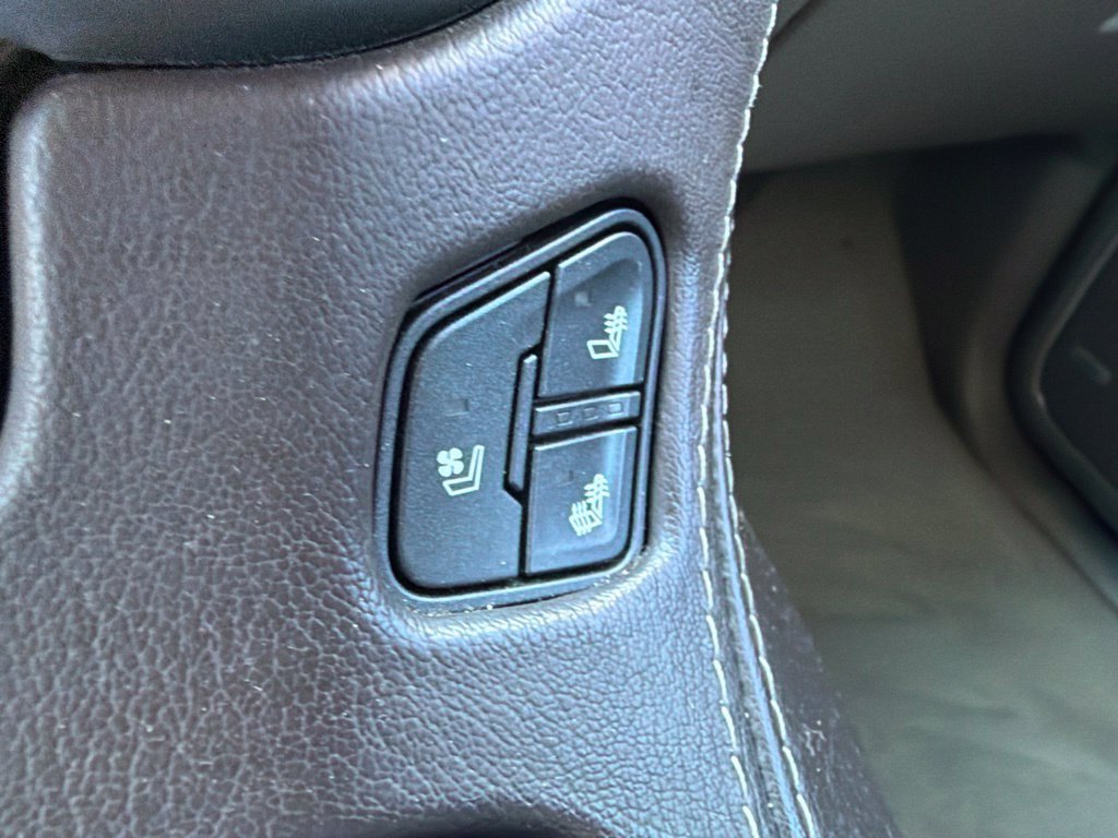 Used 2018 Chevrolet Tahoe Premier RWD image 33