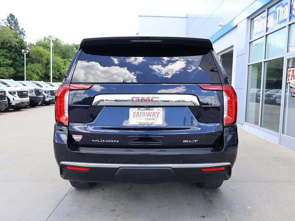Used 2023 GMC Yukon XL SLT w/ SLT Luxury Package AWD/4WD image 9