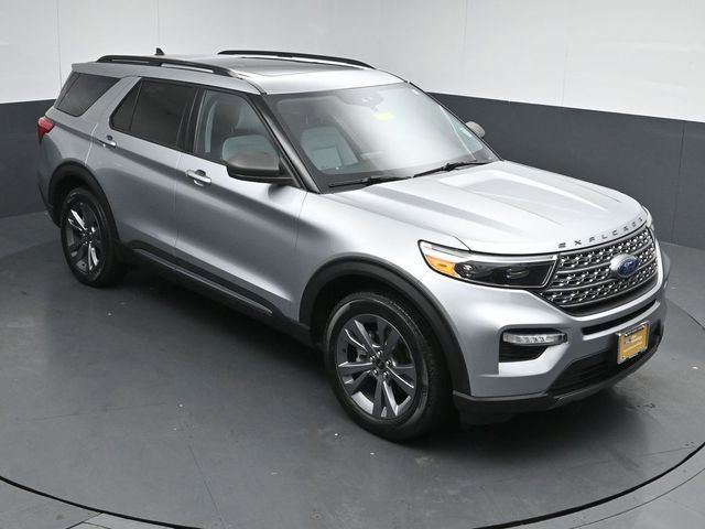 Certified 2021 Ford Explorer XLT w/ Equipment Group 202A AWD/4WD image 47