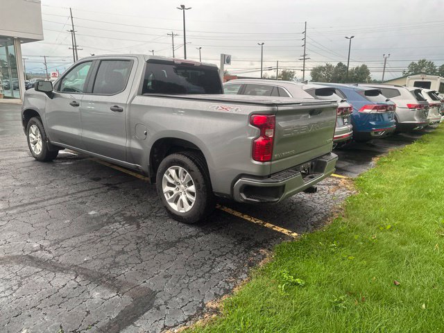 Used 2023 Chevrolet Silverado 1500 Custom AWD/4WD image 5