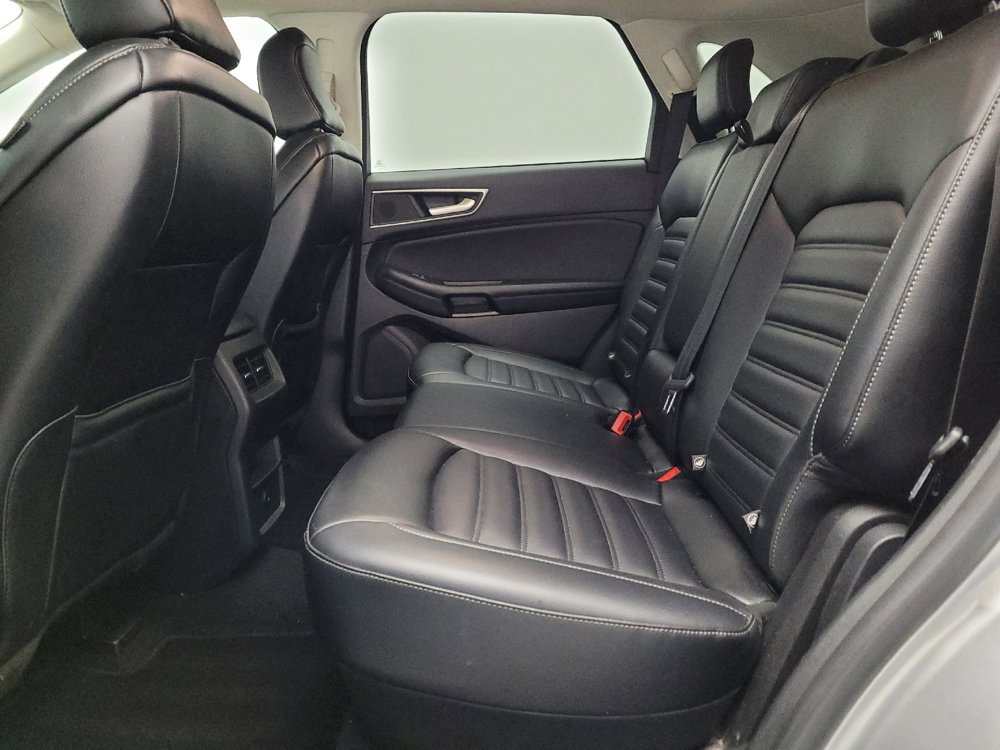 Used 2023 Ford Edge SEL image 18