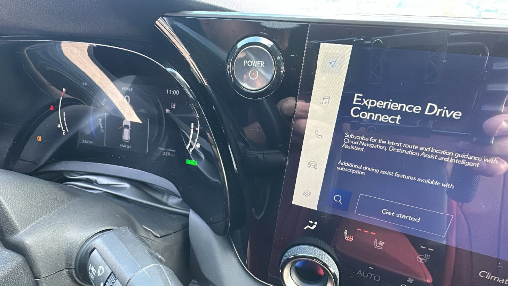 Used 2024 Lexus RX 500h F Sport w/ Convenience Package image 17