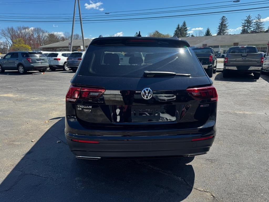 Used 2019 Volkswagen Tiguan SE w/ Panoramic Sunroof Package AWD/4WD image 5