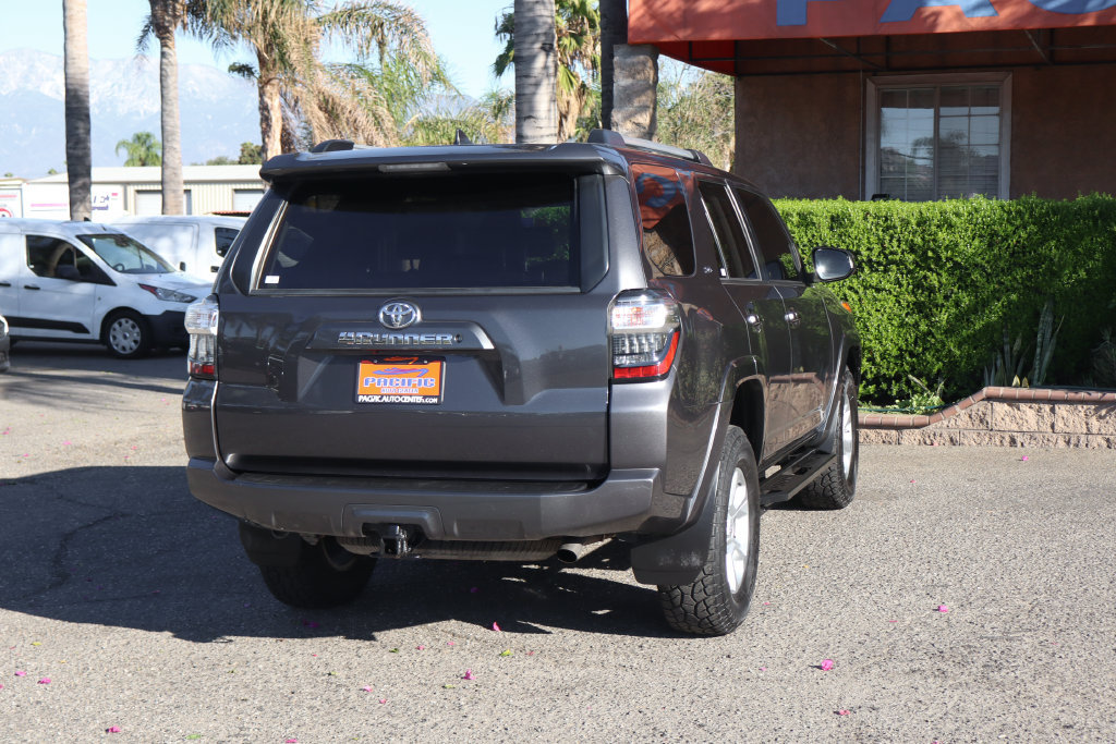 Used 2021 Toyota 4Runner SR5 AWD/4WD image 9