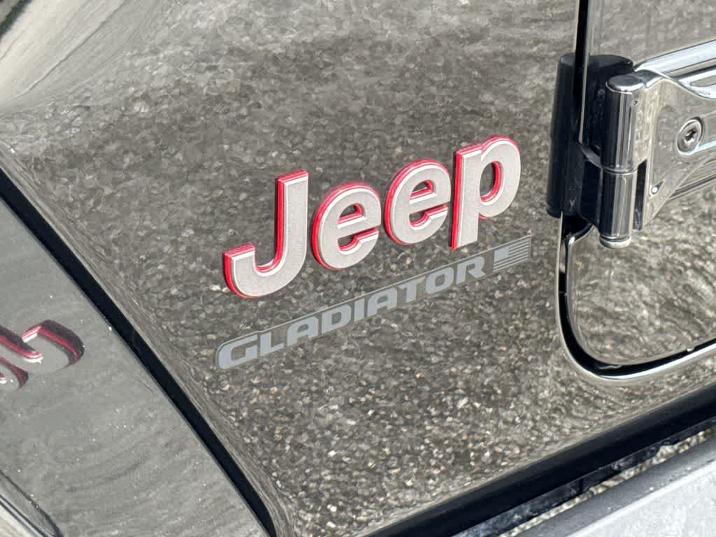 Used 2023 Jeep Gladiator Rubicon w/ Dual Top Group AWD/4WD image 10