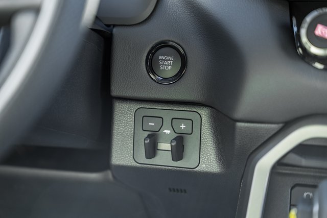 New 2026 Toyota Tundra Limited AWD/4WD image 24