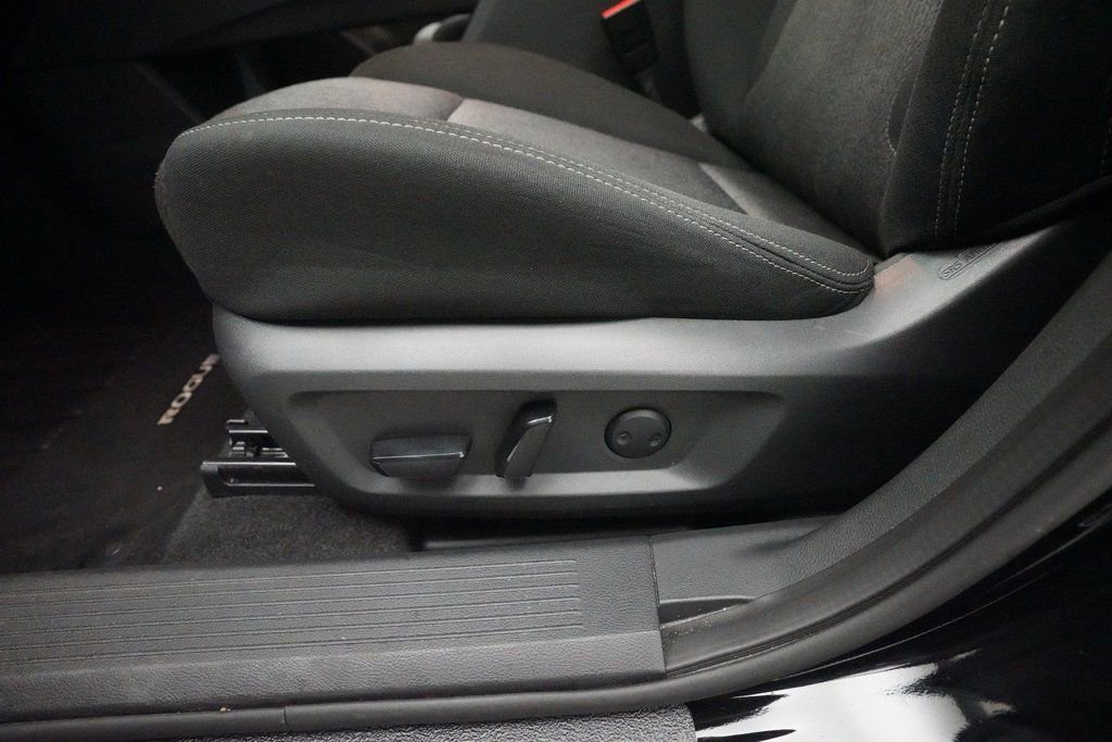 Used 2024 Nissan Rogue SV image 29