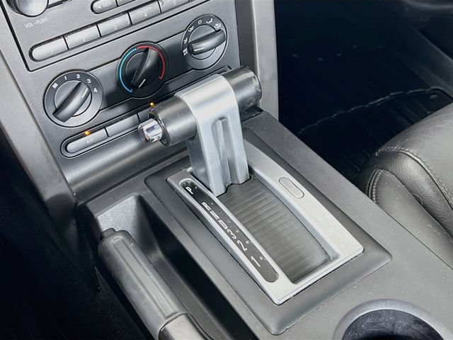Used 2006 Ford Mustang GT Premium RWD image 19