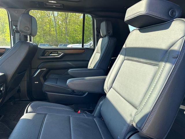 Used 2025 GMC Yukon XL Denali w/ Sun & Power Step Package AWD/4WD image 21