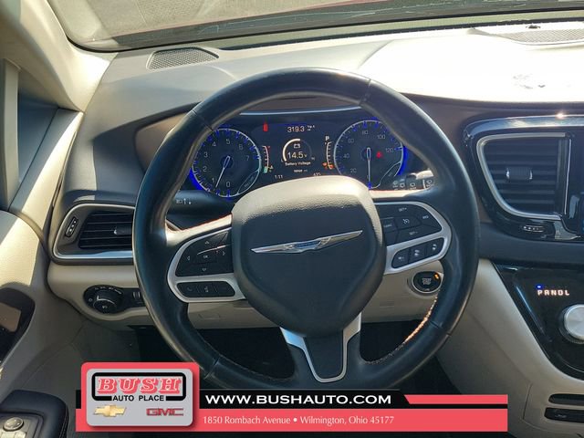 Used 2018 Chrysler Pacifica Touring-L Plus w/ Advanced Safetytec Group image 11