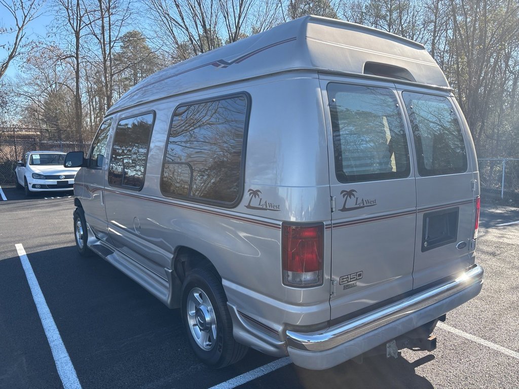 Used 2002 Ford E-150 and Econoline 150 image 5