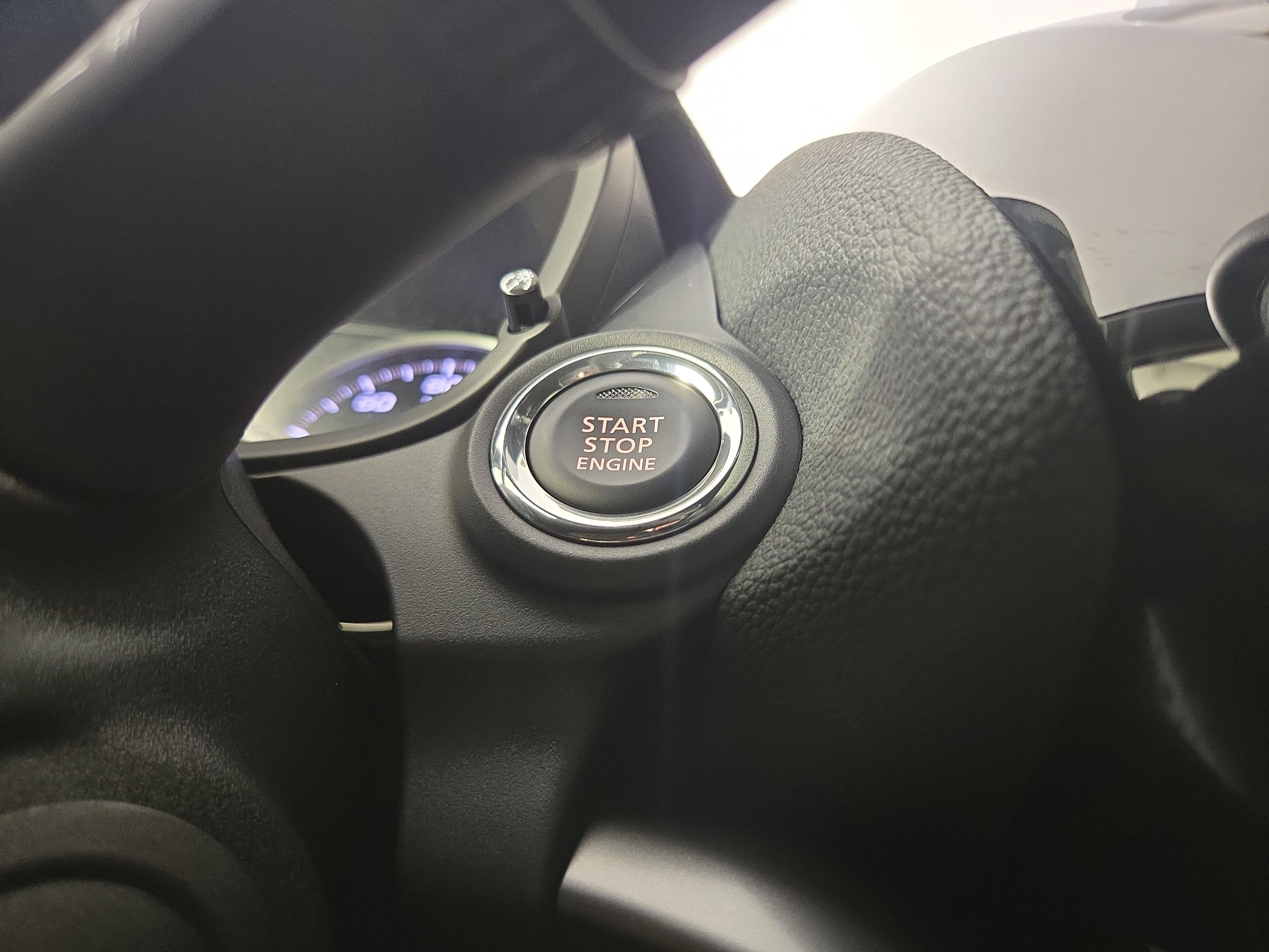 Used 2025 Mitsubishi Eclipse Cross Black Edition image 24