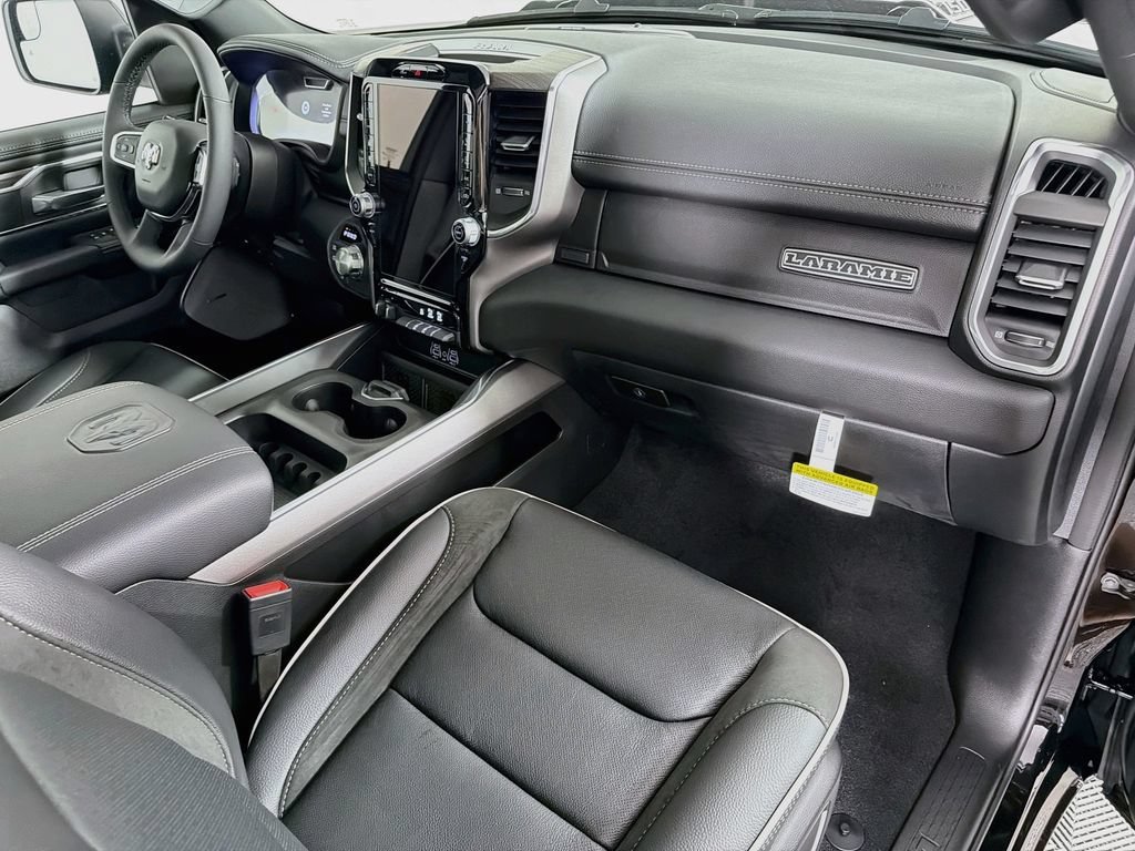 New 2027 RAM 1500 Laramie AWD/4WD image 30
