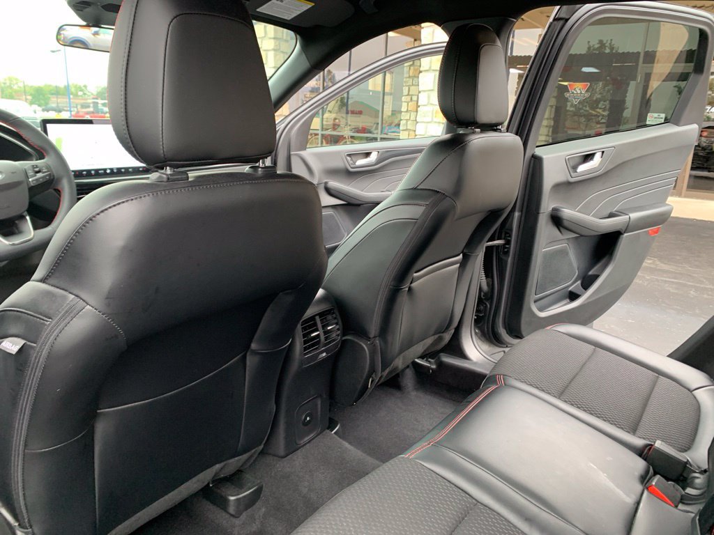 Certified 2023 Ford Escape ST-Line w/ Tech Pack #1 FWD image 32