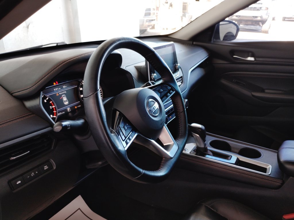 Used 2020 Nissan Altima 2.5 SR FWD image 23