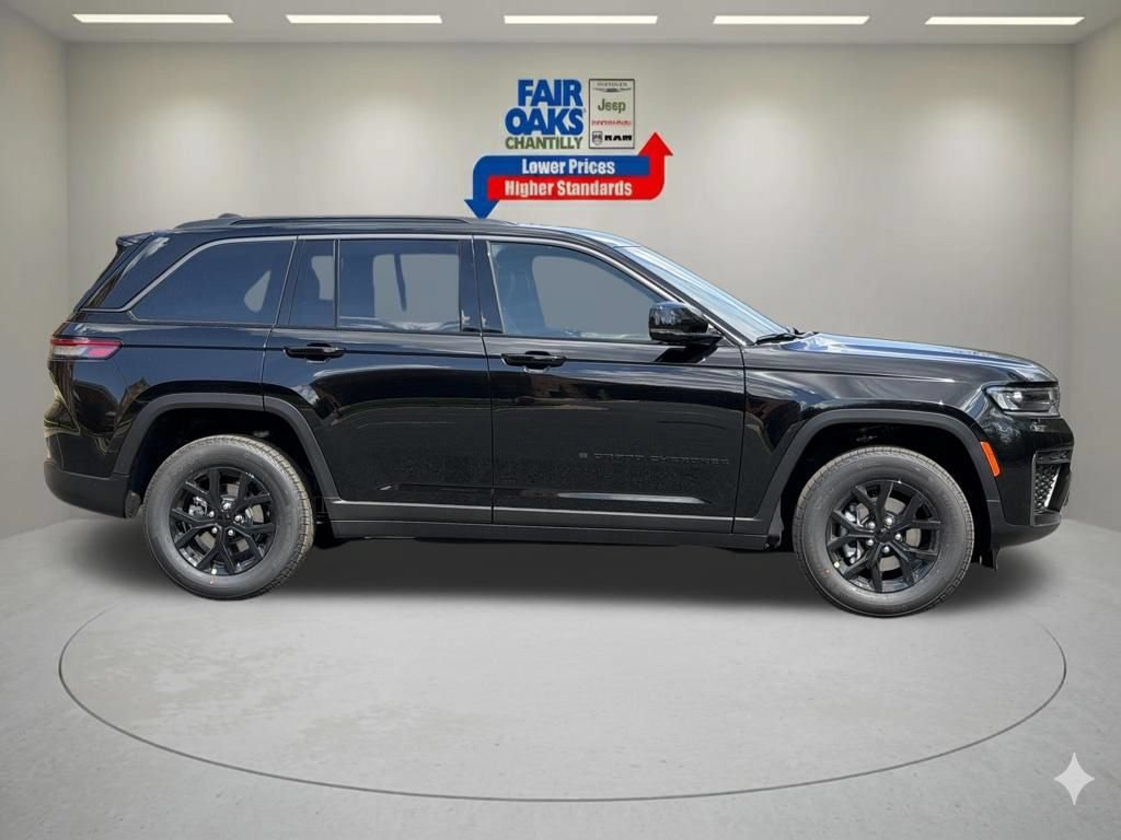 New 2026 Jeep Grand Cherokee Altitude AWD/4WD image 4