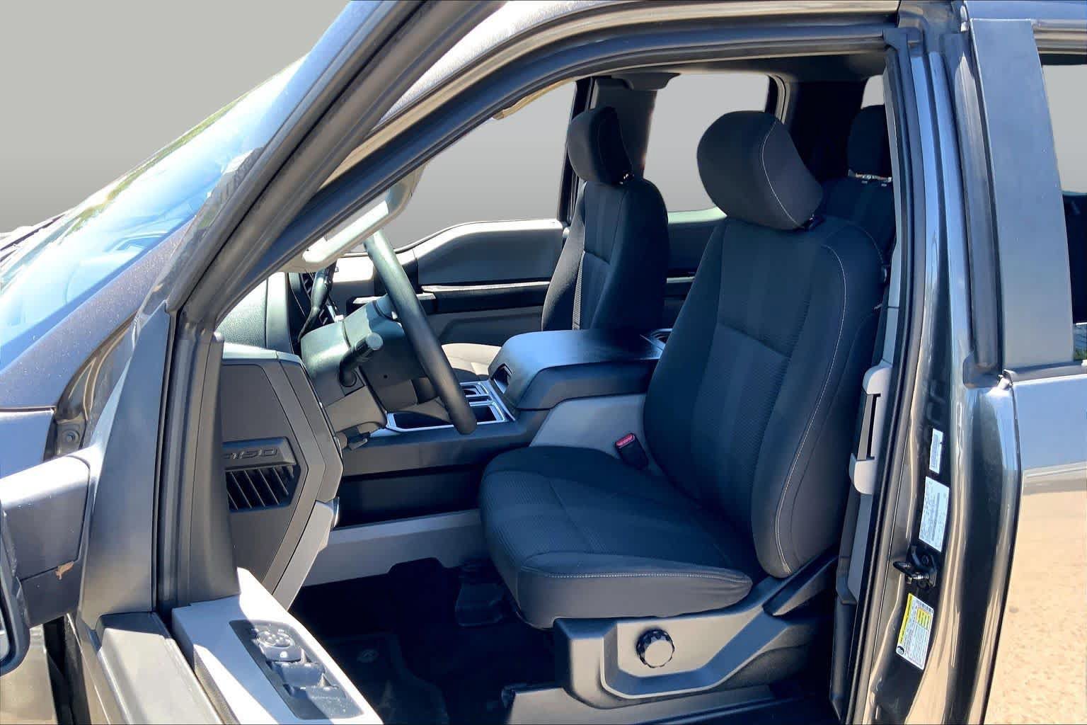 Used 2017 Ford F150 XL w/ Equipment Group 101A Mid RWD image 8