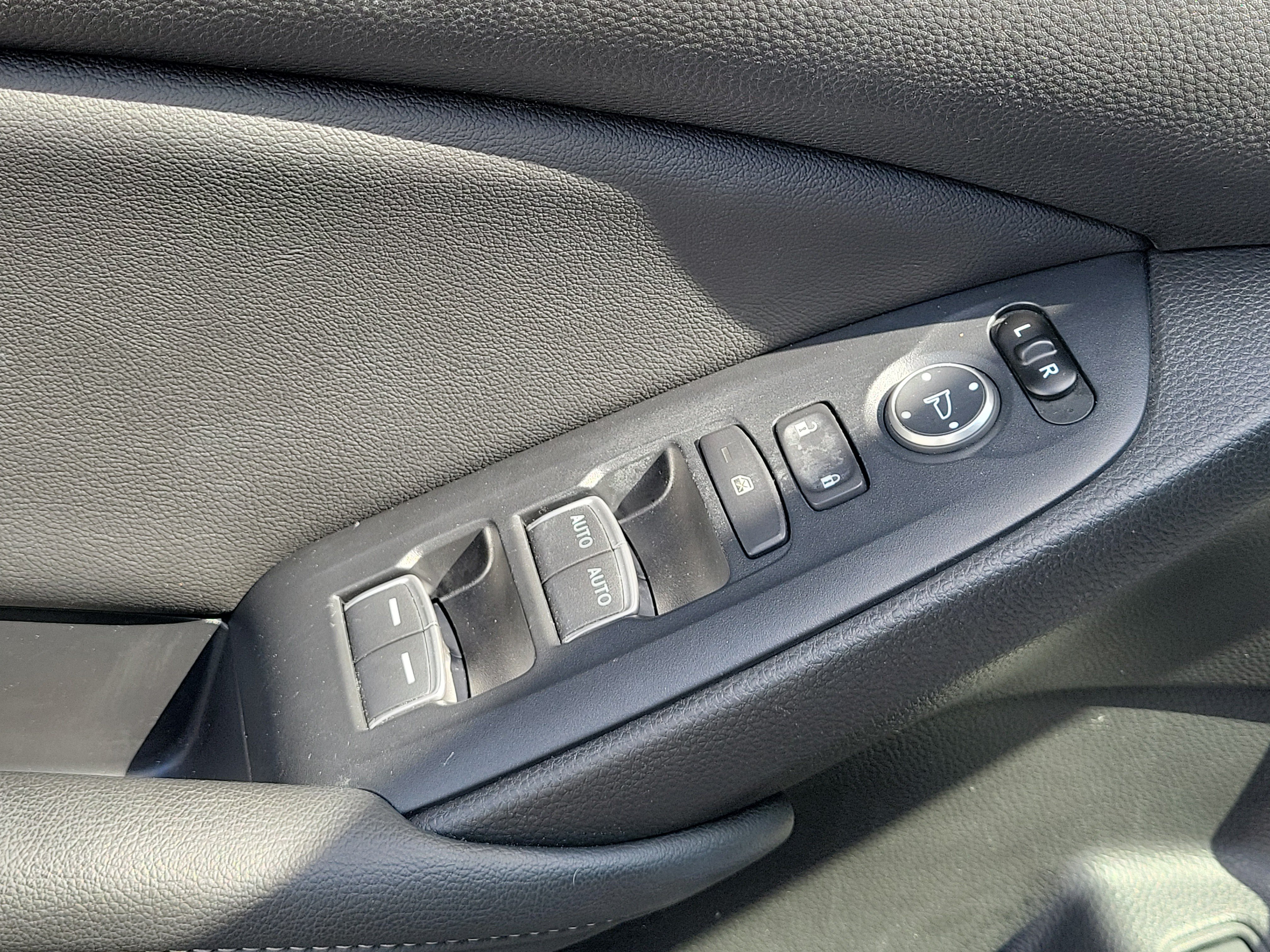 Used 2020 Honda Accord Sport image 16