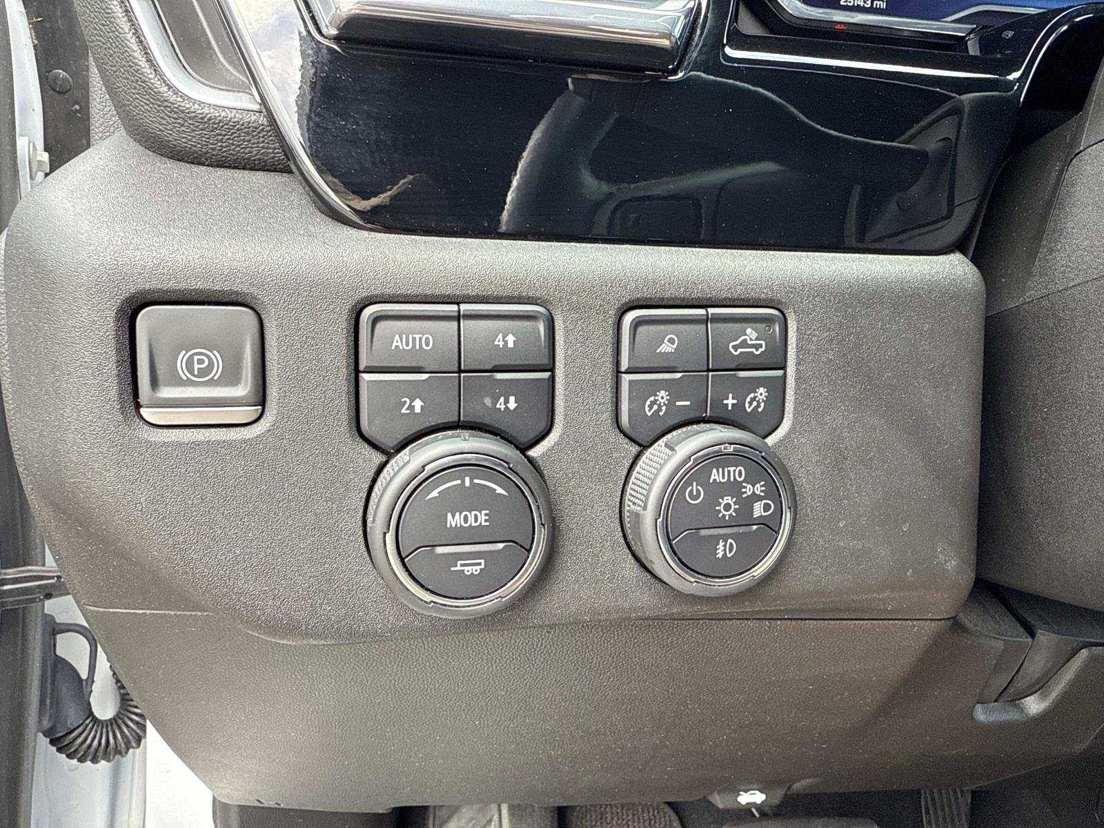 Used 2024 Chevrolet Silverado 2500 High Country image 29