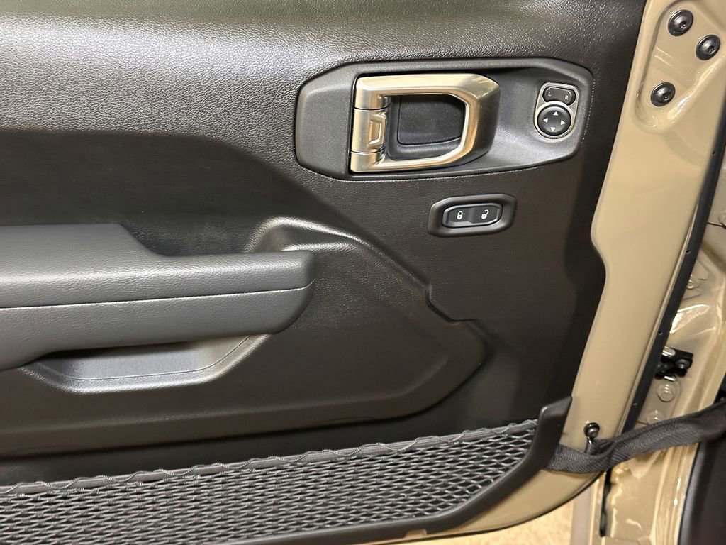 New 2026 Jeep Gladiator Sport AWD/4WD image 19