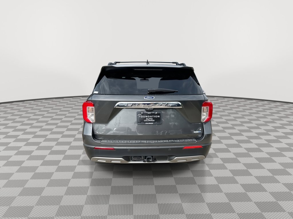 Used 2020 Ford Explorer XLT w/ Equipment Group 202A AWD/4WD image 11