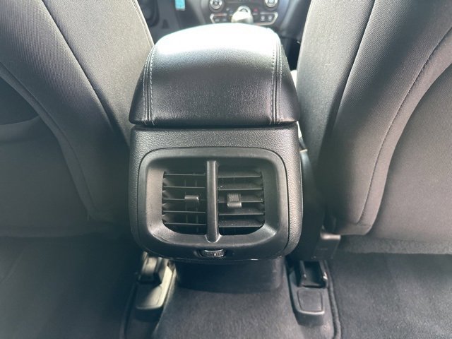 Used 2019 Jeep Cherokee Latitude w/ Popular Appearance Group image 14