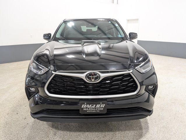Used 2021 Toyota Highlander LE AWD/4WD image 8